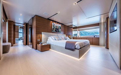 Quicksilver Activ 555 Cabin