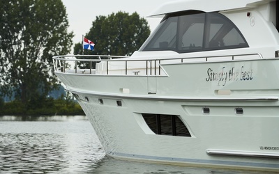 Van den Hoven Executive 1700 MK2