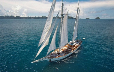 Custom Boats Mutiara Laut