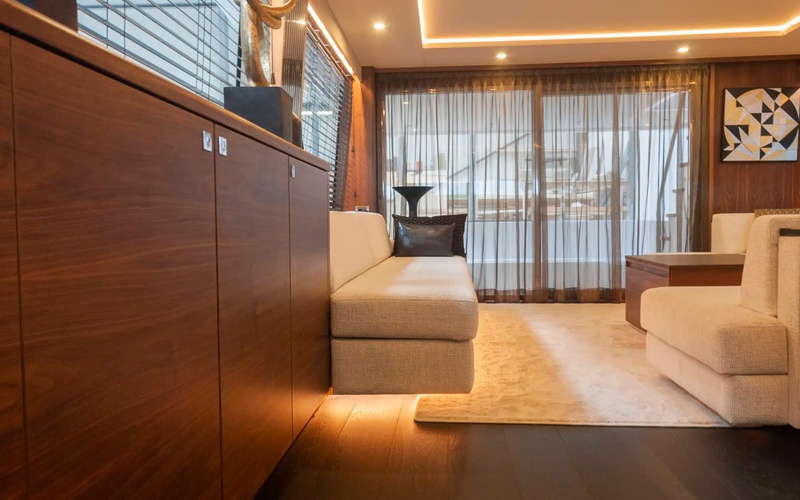 Van Der Heijden Phantom 80 Expedition