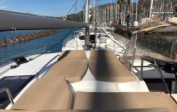 2012, Fountaine Pajot 44 Helia