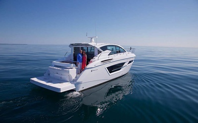 Cruisers Yachts 46 Cantius