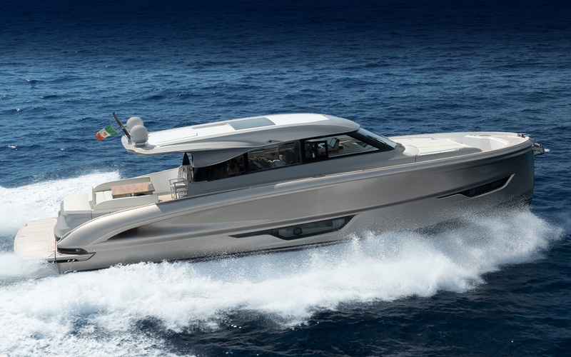 Solaris Power 52 Coupe