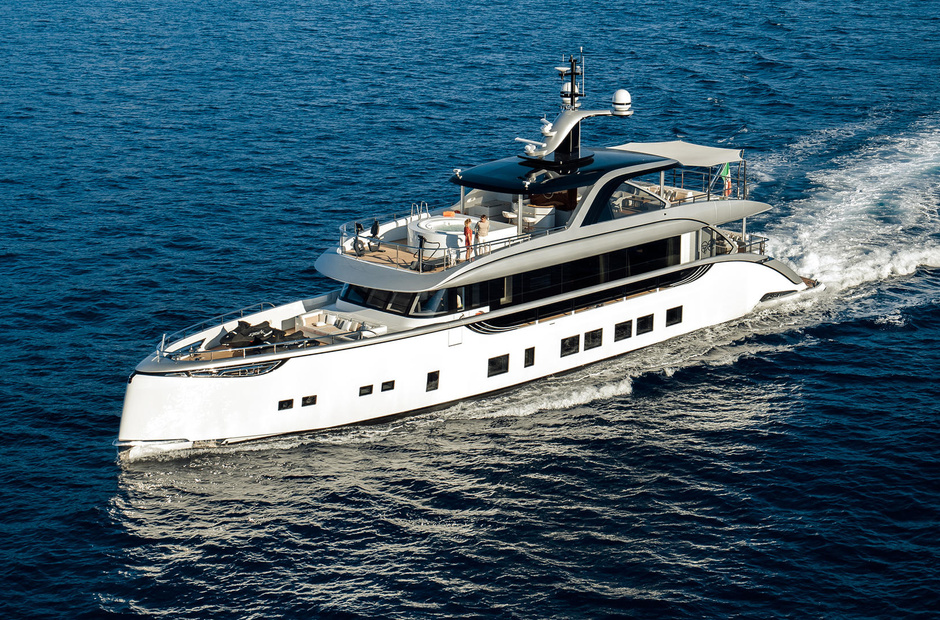 Jetsetter: how does Dynamiq change the rules for buying a superyacht?