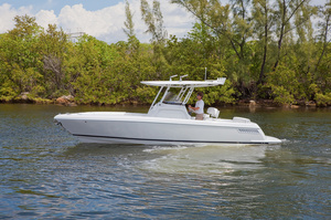 Intrepid  245 Center Console