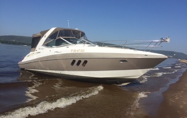 Cruisers Yachts 330 Express