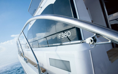 Sealine F380