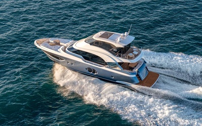 Monte Carlo Yachts 70 Skylounge