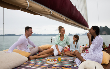 Custom Boats Orient Pearl