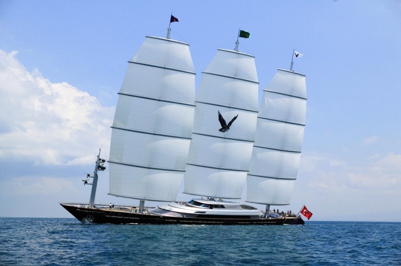 Maltese Falcon under dacron sails