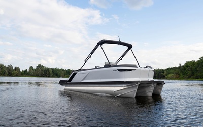 Manitou Cruise 22 MAX Switchback