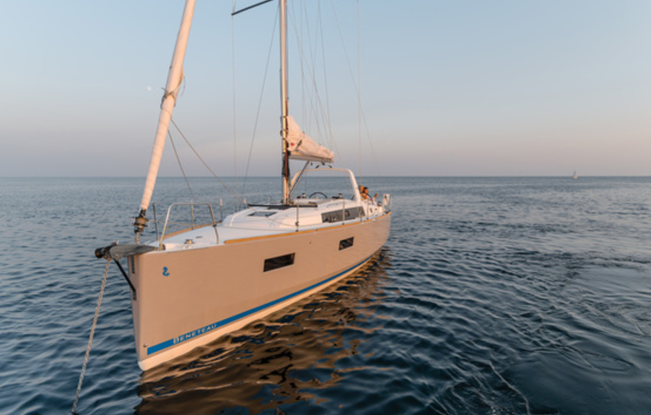 Beneteau Oceanis 38