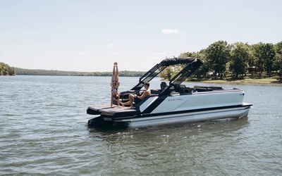 Manitou Explore 26 Max Navigator