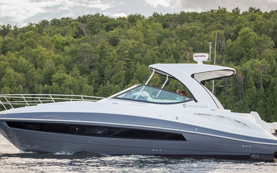 Cruisers Yachts 35 Express