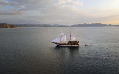 Premier Pontoons Explorer