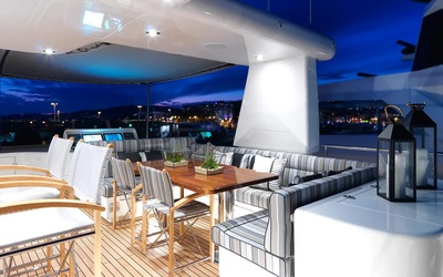 Cantiere delle Marche Darwin 107