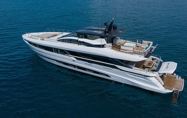 Mangusta Yesenia