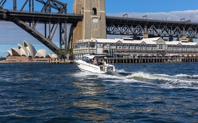 Parker 750 Cabin Cruiser