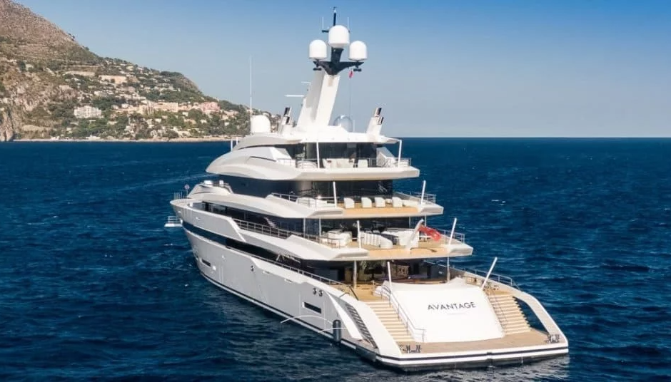 Lurssen Avantage