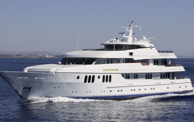 Feadship Blue Moon