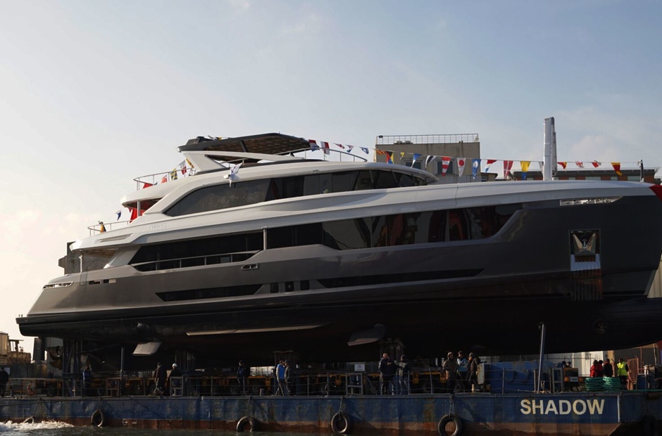 Mengi-Yay Yachts Twins