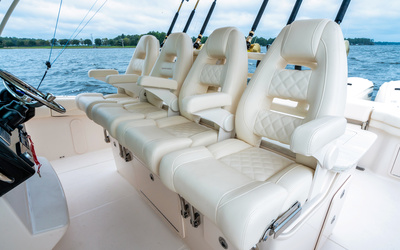 Grady-White Canyon 386