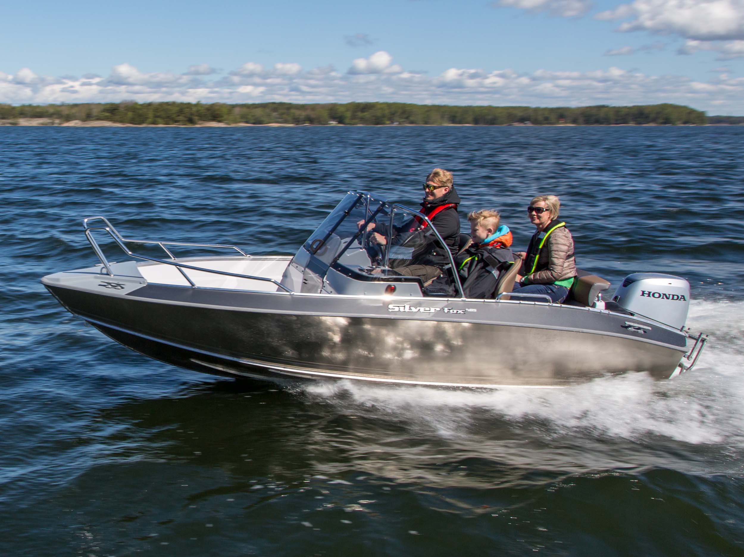 Silver Fox BR: Prices, Specs, Reviews and Sales Information - itBoat