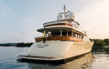 Cyrus Yachts Perla Nero (2007)