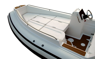 AB Inflatables Nautilus 19 DLX I-O