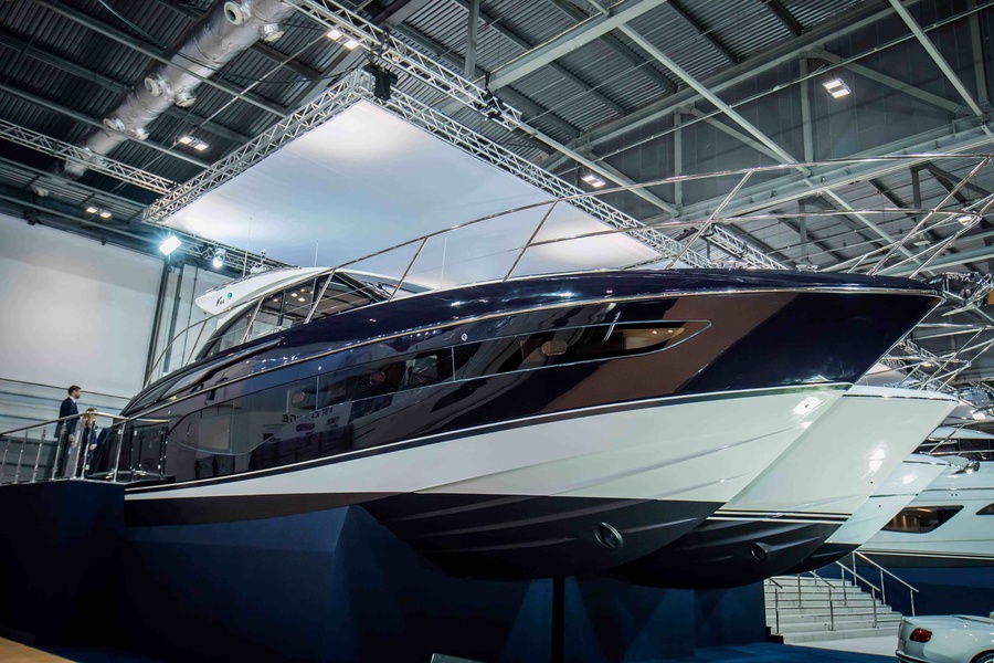 Princess V40 World premiere at London Boat Show 2018