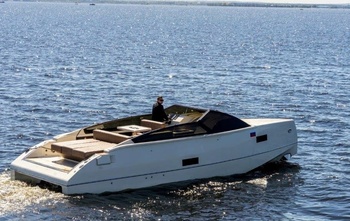Velvette Cruiser 33 Intelligent (2016)
