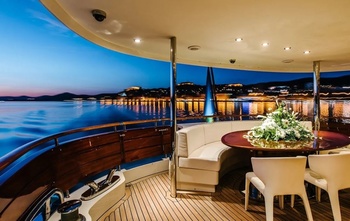 Cyrus Yachts Perla Nero (2007)