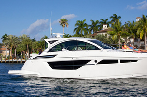 Cruisers Yachts 50 Cantius