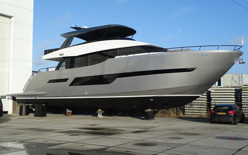 Van Der Heijden Phantom 80 Expedition