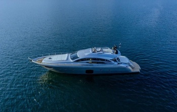 Pershing 74