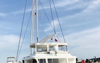 Lagoon 56 S2 (2015)