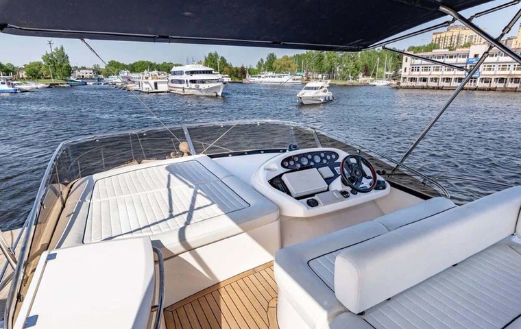 Sunseeker Manhattan 50 (2006)