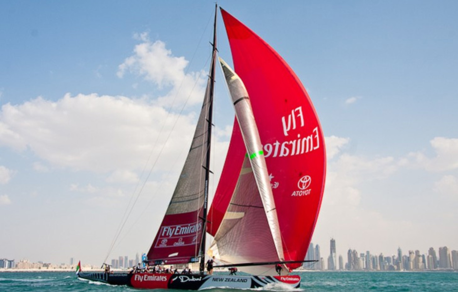 Фавориты LVT Dubai, команда Emirates Team New Zealand, тренируются в водах Персидского залива
