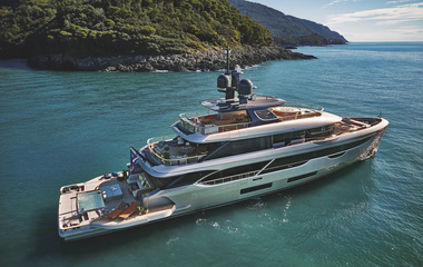 Benetti Debra One