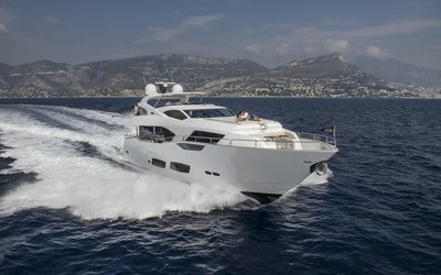 Sunseeker 95 Yacht