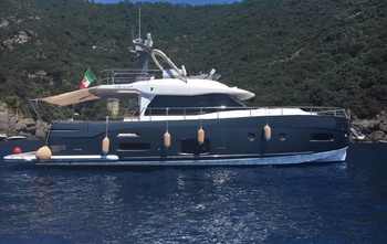 Azimut Magellano 53