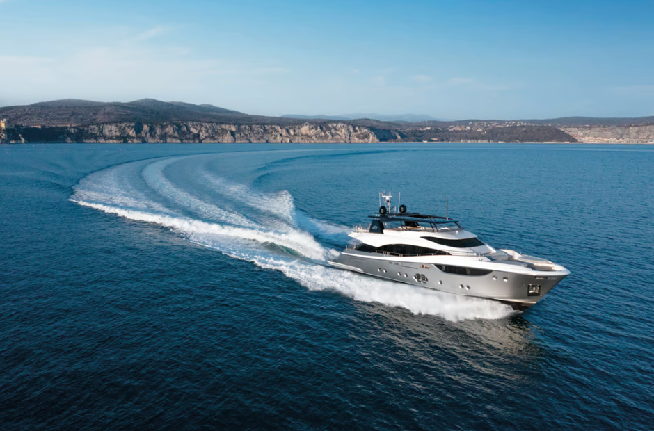 Monte Carlo Yachts Sirenuse