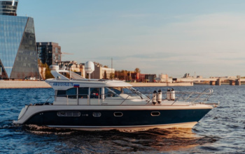 Aquador 32 C (2008)