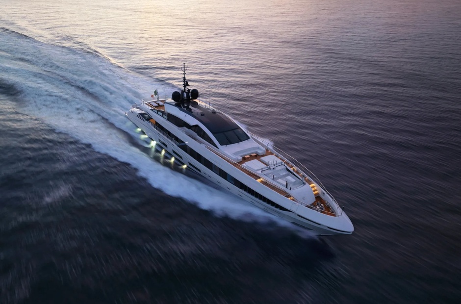Mangusta She's a 10 Too