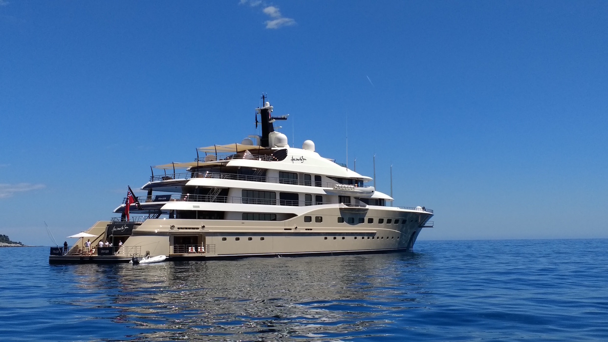 That in winter, that in summer it is possible to rent for a week 83-meter Sun Comes Alexander Dzhaparidze, Chief Executive Officer of Eurasia Drilling Company, for €1 200 000. This is not a yacht, but almost an ocean liner. The owner's deck alone has an area of 300 square meters. By the way, the beauty from Amels is named after the «Beatles»composition of the same name.