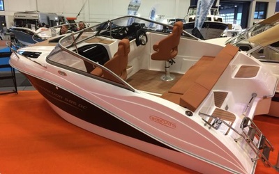 Manara Oki 585 DC Day Cruiser