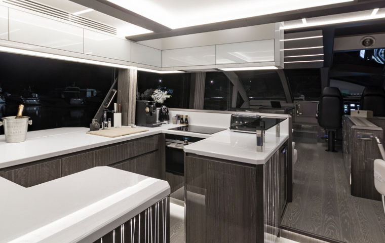 Galeon 650 Skydeck (2022)