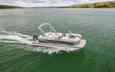 Avalon VLS Quad Lounge 18