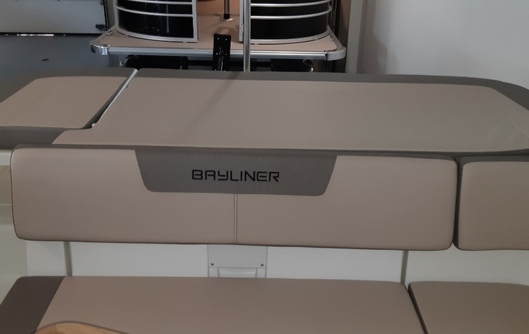 Bayliner VR5 (2019)