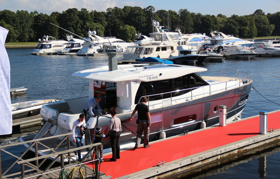 Azimut Magellano 43